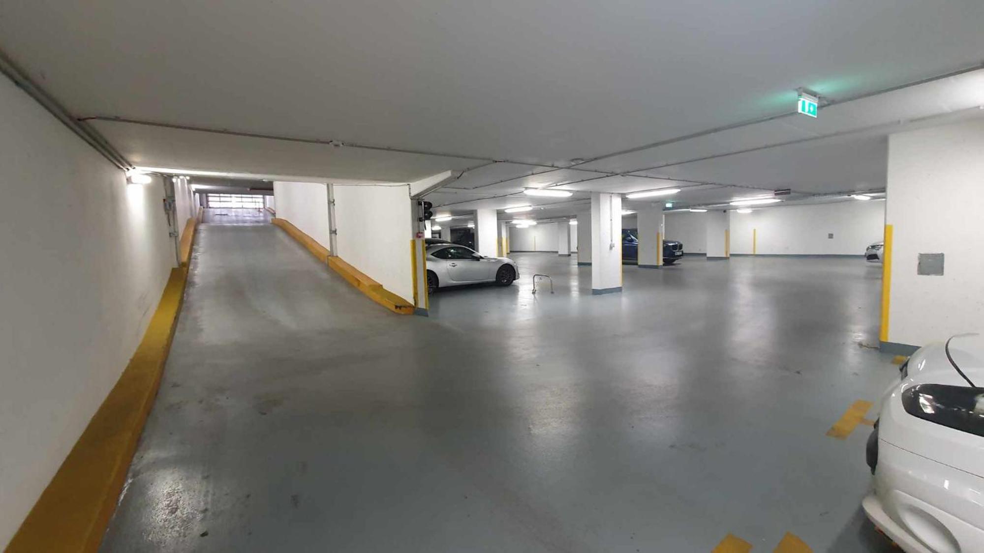 Apartment Free Parking Sega Rally *