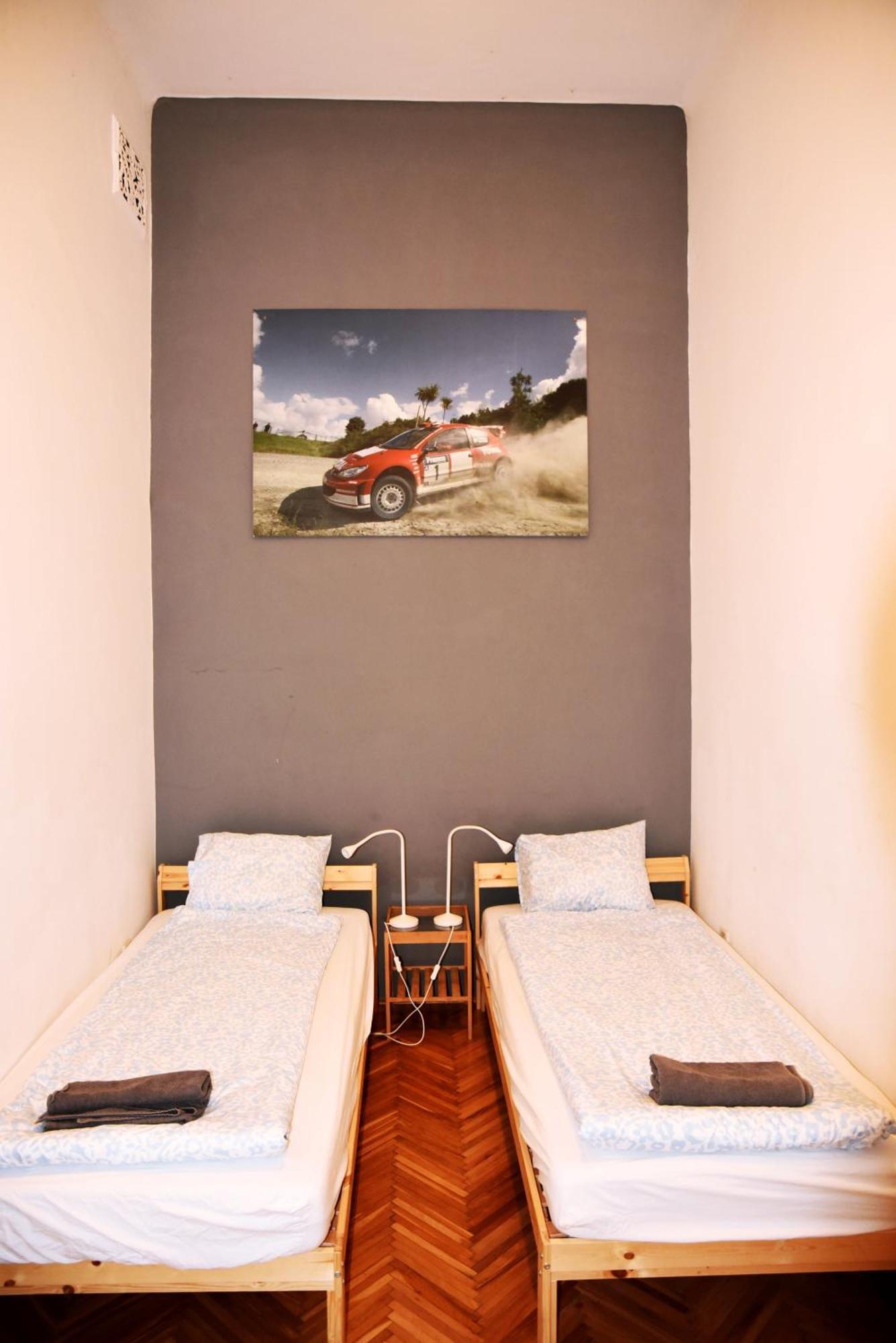 Apartman Free Parking Sega Rally